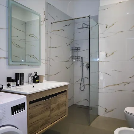 Tritea Apartment *